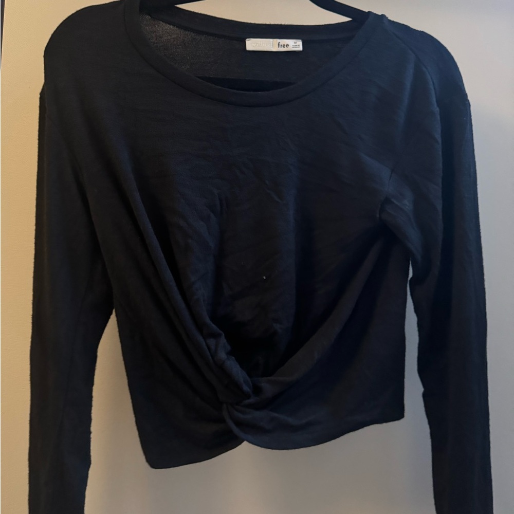 wilfred crop criss cross long sleeve
